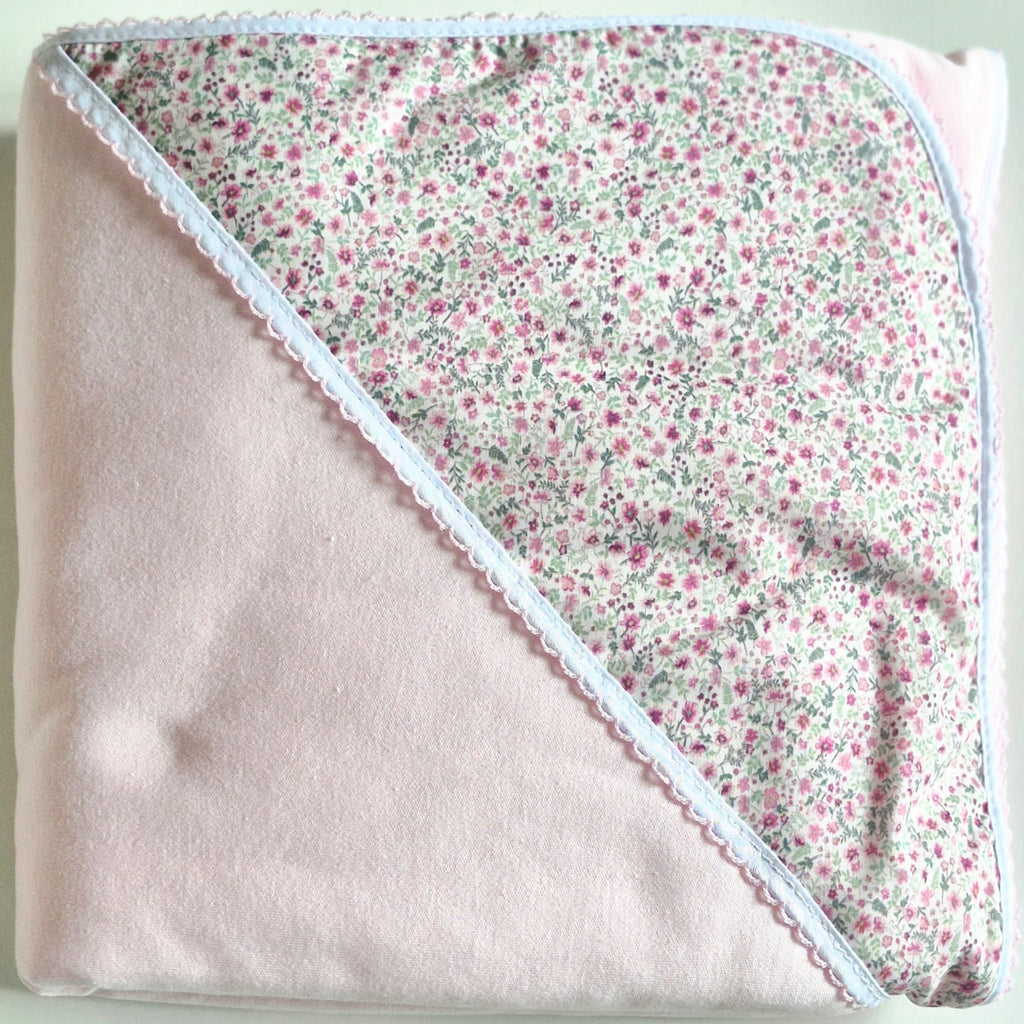 MANTA ACOLCHADA FLOREADA (80X85) — CRUDO